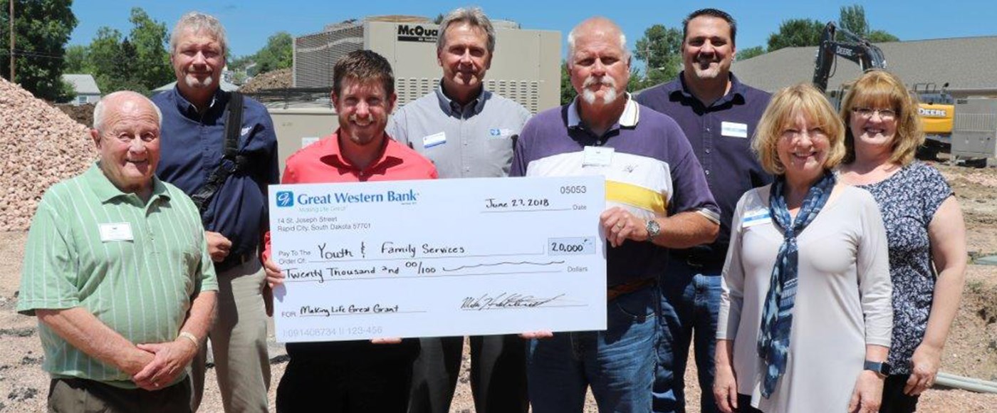 Youth & Family Services receives a $20,000 grant from Great Western Bank