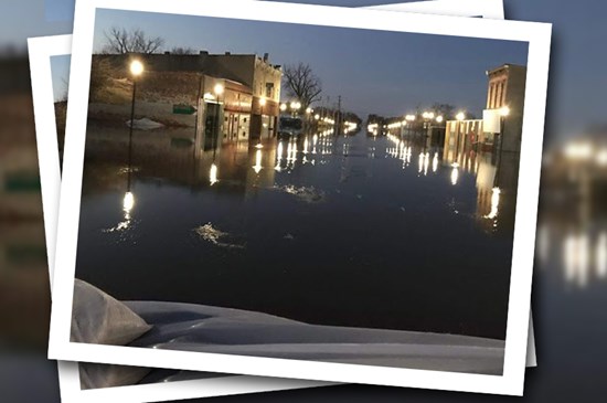 Image of a flooded downtown Hamburg, IA
